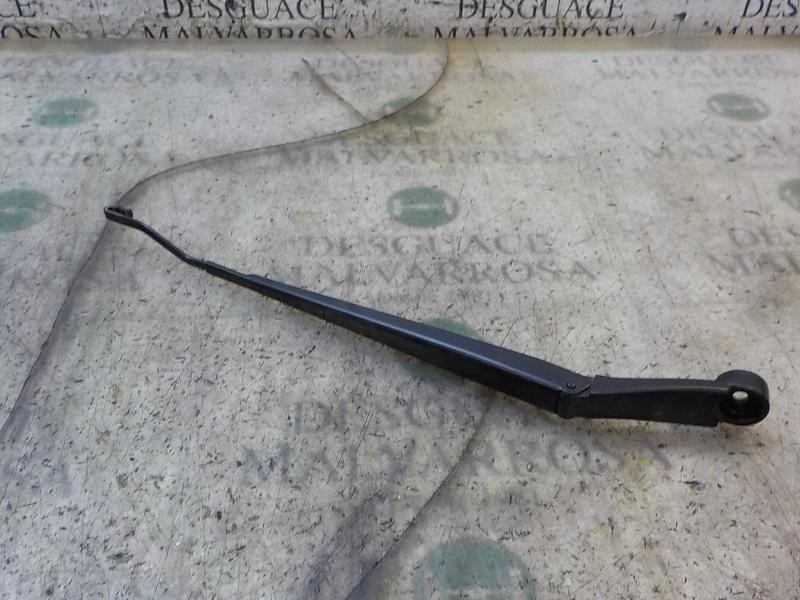 Recambio de brazo limpia delantero izquierdo para hyundai i10 1.0 cat referencia OEM IAM 98311B9050  