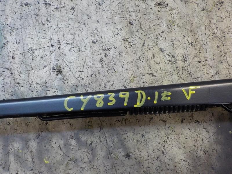 Recambio de brazo limpia delantero izquierdo para hyundai i10 1.0 cat referencia OEM IAM 98311B9050  