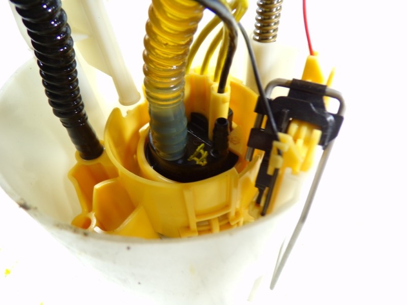 Recambio de aforador para nissan x-trail (t32) acenta 4x4 referencia OEM IAM 170404BE1A 170404BE1A 0580204030