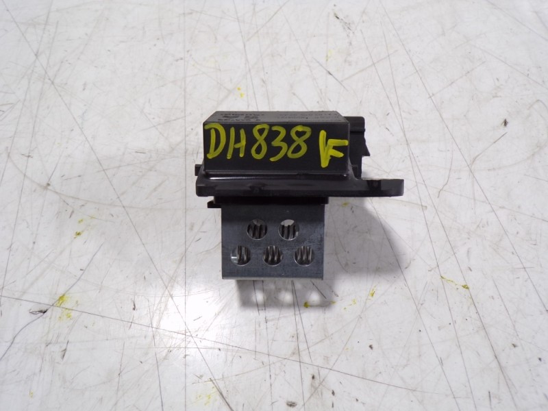 Recambio de resistencia calefaccion para toyota proace city 1.2 12v referencia OEM IAM  982922058000 