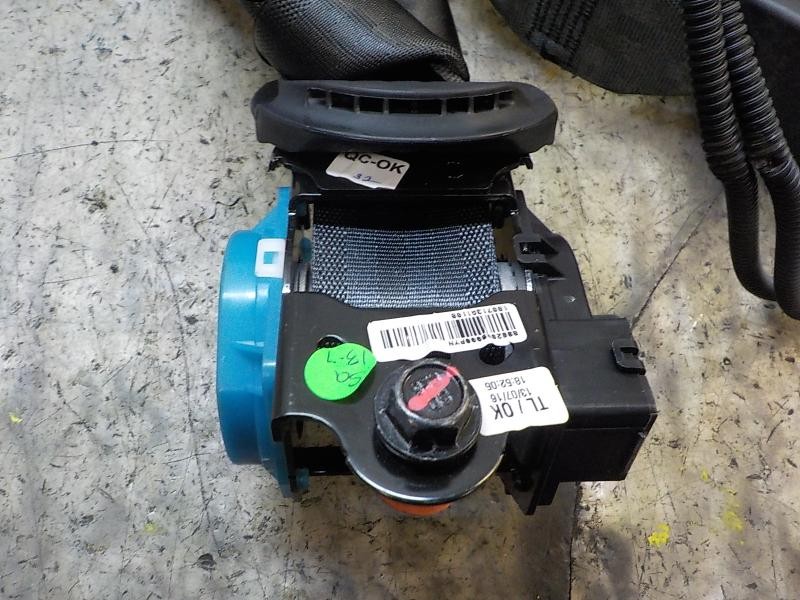 Recambio de cinturon seguridad trasero derecho para hyundai i10 1.0 cat referencia OEM IAM 89820B9000PYN  