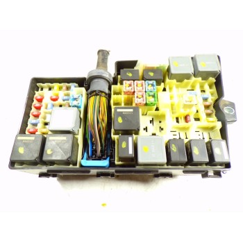 CAJA RELES / FUSIBLES 1777556 AV6T14K733FEB 