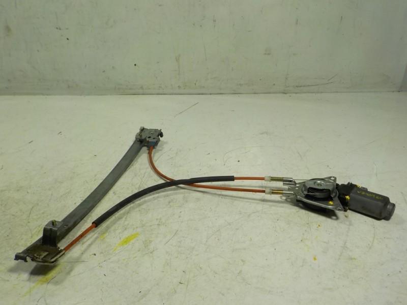 Recambio de elevalunas delantero izquierdo para citroën saxo 1.5 diesel referencia OEM IAM   