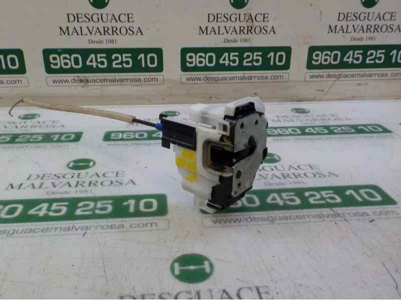 Recambio de cerradura puerta delantera derecha para fiat fiorino básico furgón referencia OEM IAM   