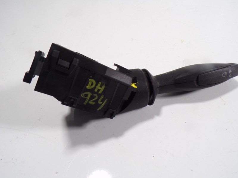 Recambio de mando intermitentes para ford ecosport titanium s referencia OEM IAM 1682336 8A6T13335BC 