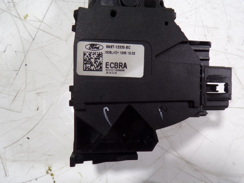Recambio de mando intermitentes para ford ecosport titanium s referencia OEM IAM 1682336 8A6T13335BC 