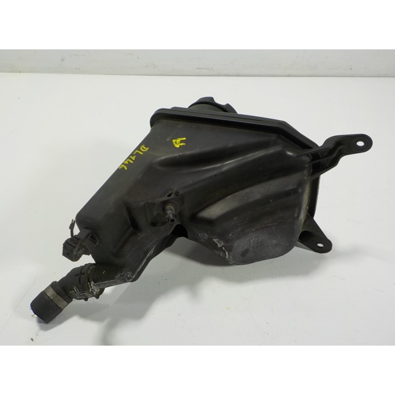 Recambio de deposito expansion para bmw serie 3 touring (e91) 2.0 16v cat referencia OEM IAM 17137640514 1713754302601 