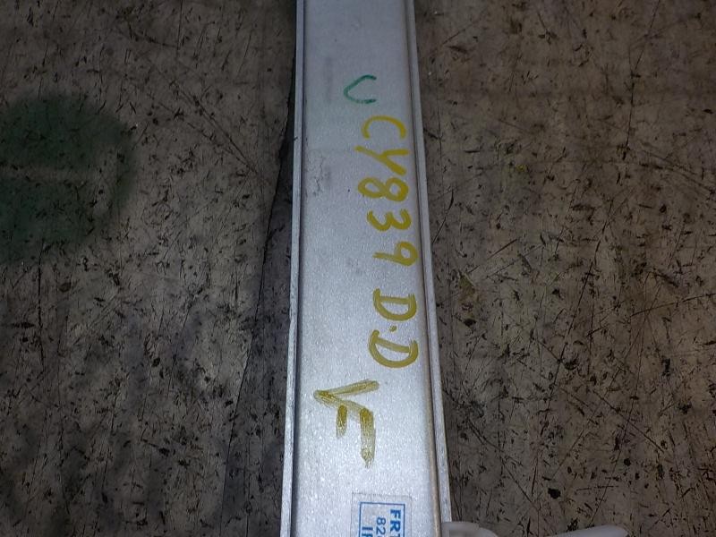 Recambio de elevalunas delantero derecho para hyundai i10 1.0 cat referencia OEM IAM 82404B4110  