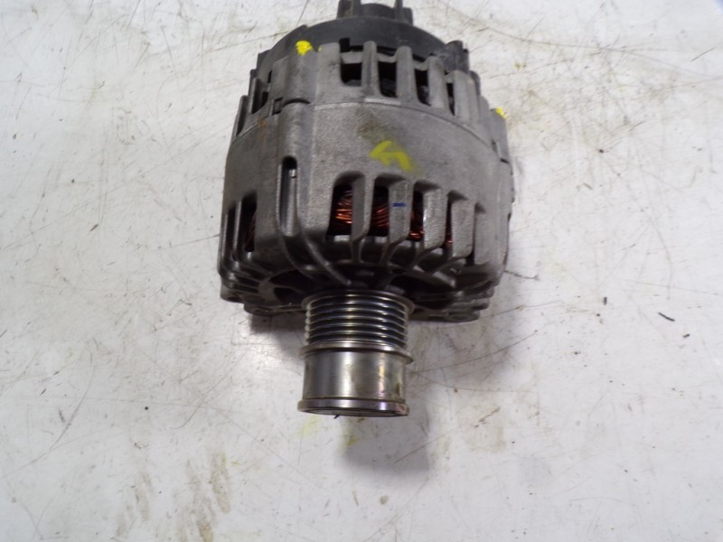 Recambio de alternador para audi a3 sportback (8vf) 1.0 tfsi referencia OEM IAM 04C903021A 04C903021A 