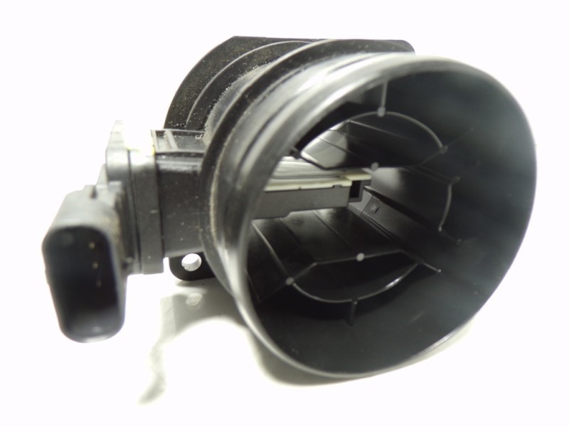 Recambio de caudalimetro para volkswagen golf vii lim. 1.6 tdi dpf referencia OEM IAM 04L906461B 04L906461B 