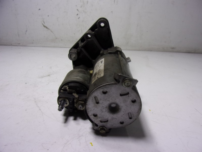 Recambio de motor arranque para citroën c4 cactus 1.6 blue-hdi fap referencia OEM IAM  968826848005 