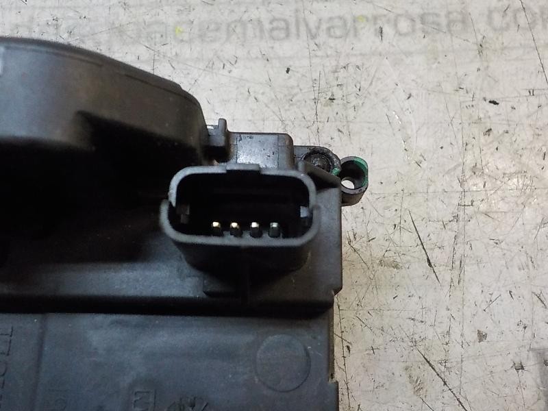 Recambio de cerradura puerta delantera derecha para renault megane iii berlina 5 p authentique referencia OEM IAM   