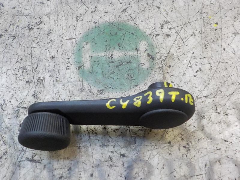 Recambio de maneta elevalunas trasera izquierda para hyundai i10 1.0 cat referencia OEM IAM   