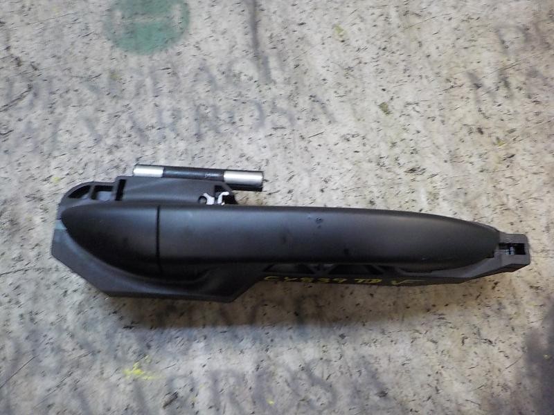 Recambio de maneta exterior trasera derecha para hyundai i10 1.0 cat referencia OEM IAM 82661B9001  