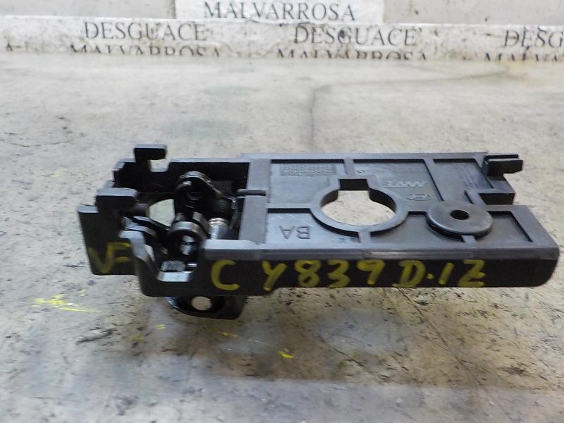 Recambio de maneta interior delantera izquierda para hyundai i10 1.0 cat referencia OEM IAM 82610B4000PYN  