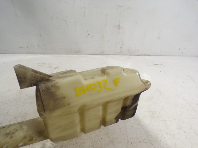 Recambio de deposito limpia para ford transit caja cerrada ´06 2.2 tdci cat referencia OEM IAM   