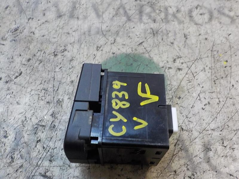 Recambio de modulo electronico para hyundai i10 1.0 cat referencia OEM IAM 93710B9200  