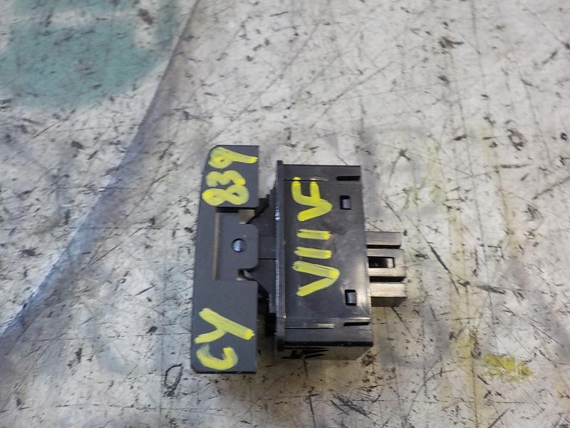 Recambio de modulo electronico para hyundai i10 1.0 cat referencia OEM IAM 94950B9000  