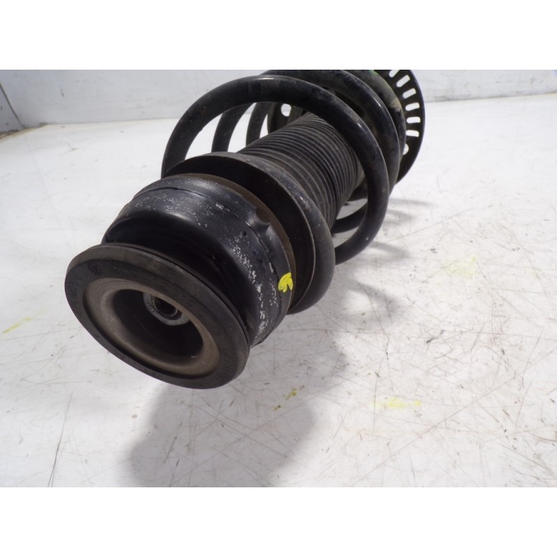 Recambio de amortiguador delantero derecho para audi a1 (8x) 1.6 tdi referencia OEM IAM 6R0413031AR 6R0413031AR 