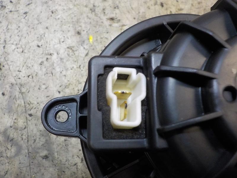 Recambio de motor calefaccion para hyundai i10 1.0 cat referencia OEM IAM 97113B9000 97113B9000 