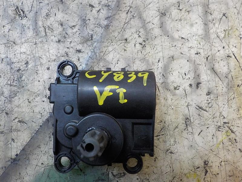 Recambio de motor electrico para hyundai i10 1.0 cat referencia OEM IAM 971621UAA0  