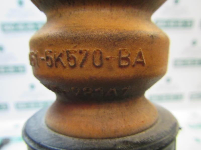 Recambio de amortiguador trasero derecho para ford fiesta (ccn) titanium referencia OEM IAM 2101627 8V515K570BA 