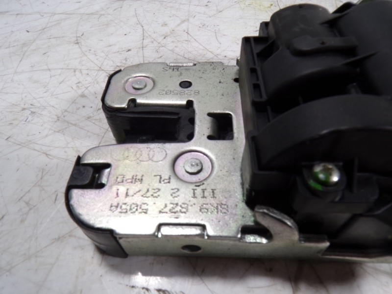 Recambio de cerradura maletero / porton para audi a1 (8x) 1.6 tdi referencia OEM IAM 8R0827505 8K9627505A 
