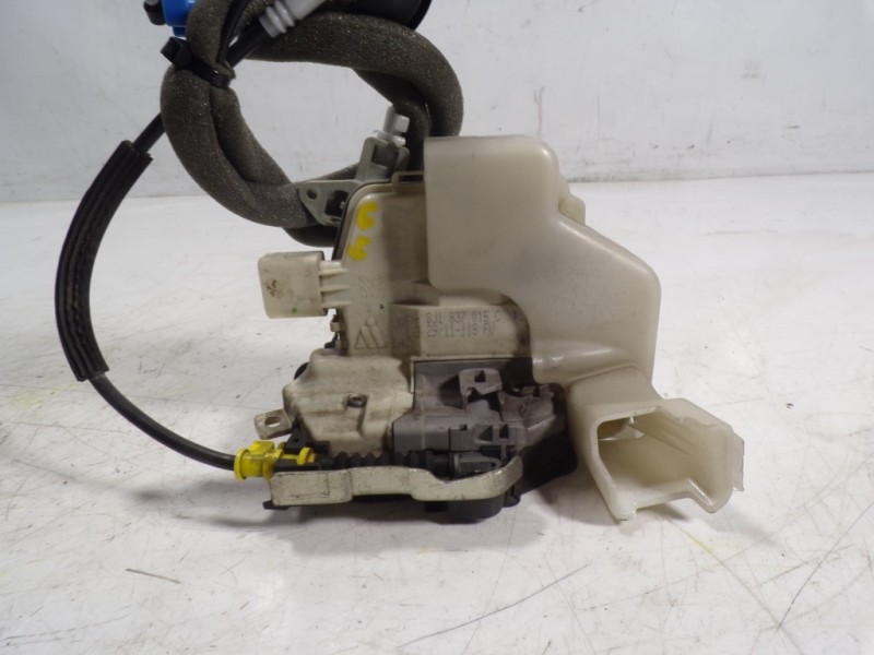 Recambio de cerradura puerta delantera izquierda para audi a1 (8x) 1.6 tdi referencia OEM IAM 8J1837015C 8J1837015C 