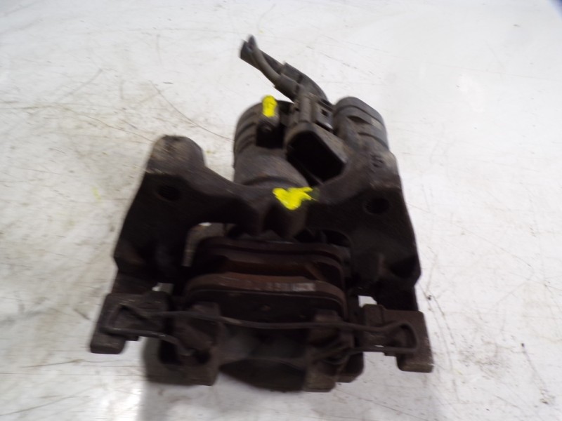 Recambio de pinza freno trasera derecha para audi a3 sportback (8vf) 1.0 tfsi referencia OEM IAM 8V0615424D  