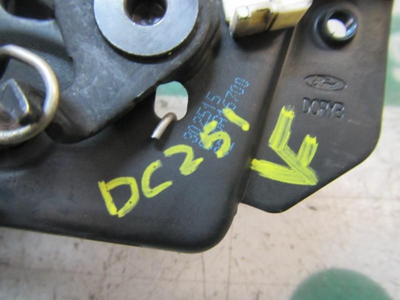 Recambio de cerradura capot para ford fiesta (ccn) titanium referencia OEM IAM 1813550  