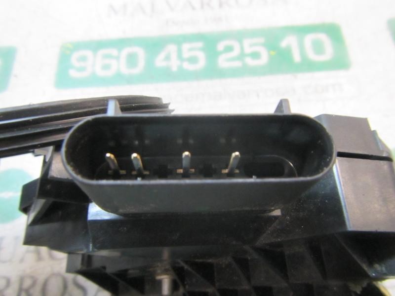 Recambio de cerradura puerta delantera derecha para ford fiesta (ccn) titanium referencia OEM IAM 2048282 AM5AU21812BE 