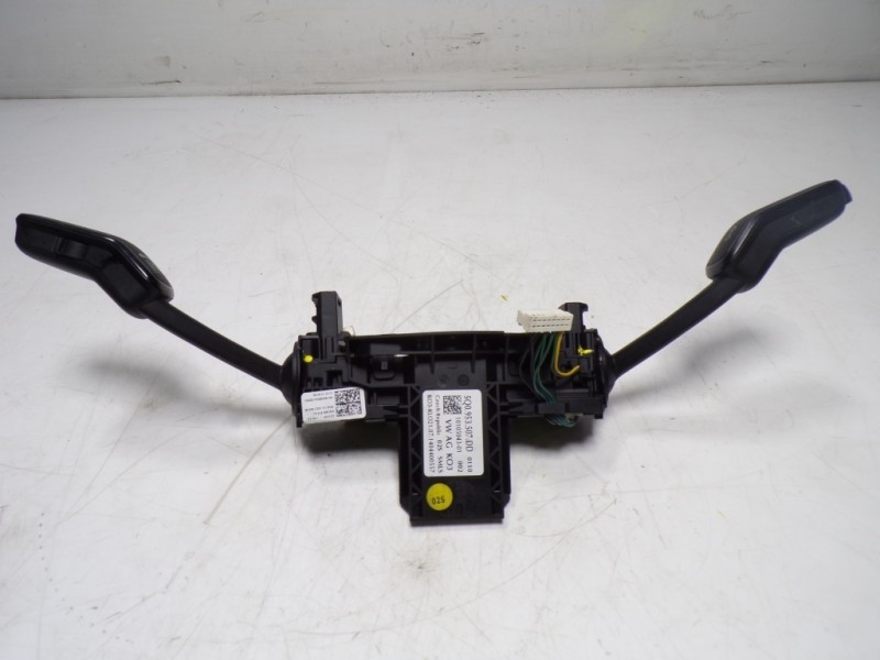 Recambio de mando intermitentes para volkswagen golf vii lim. 1.6 tdi dpf referencia OEM IAM 5Q0953507DD 5Q0953507DD 