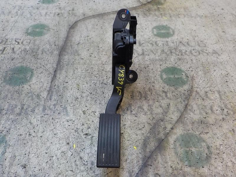 Recambio de potenciometro pedal para hyundai i10 1.0 cat referencia OEM IAM 327001S000  