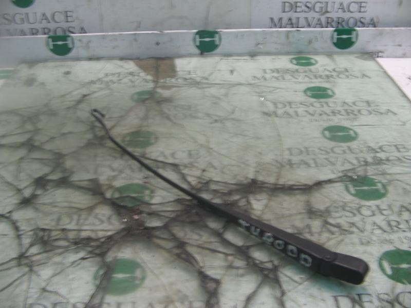 Recambio de brazo limpia delantero derecho para ford mondeo berlina/familiar (fd) ghia berlina referencia OEM IAM   