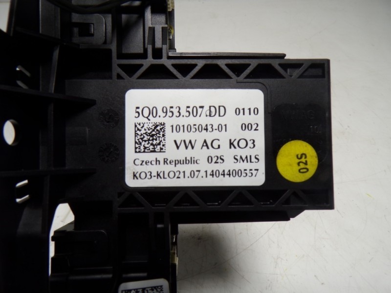 Recambio de mando intermitentes para volkswagen golf vii lim. 1.6 tdi dpf referencia OEM IAM 5Q0953507DD 5Q0953507DD 