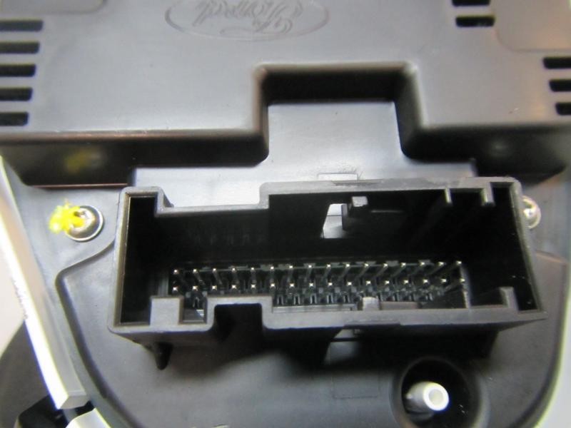 Recambio de cuadro instrumentos para ford fiesta (ccn) titanium referencia OEM IAM 2086528 C1BT10849GAT 