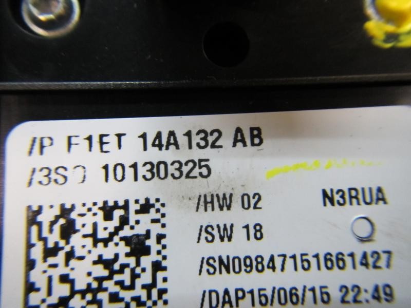 Recambio de mando elevalunas delantero izquierdo para ford fiesta (ccn) titanium referencia OEM IAM 2029540 F1ET14A132AB 