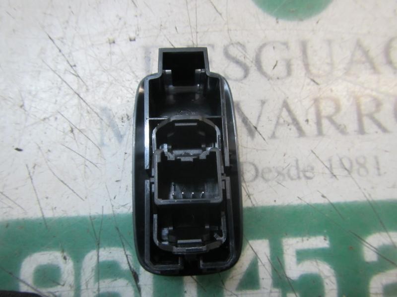 Recambio de mando elevalunas trasero izquierdo para ford fiesta (ccn) titanium referencia OEM IAM 1850432  