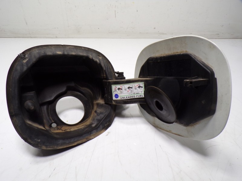 Recambio de tapa combustible para fiat 500 x (334) 1.6 16v cat referencia OEM IAM 51961316  52079007