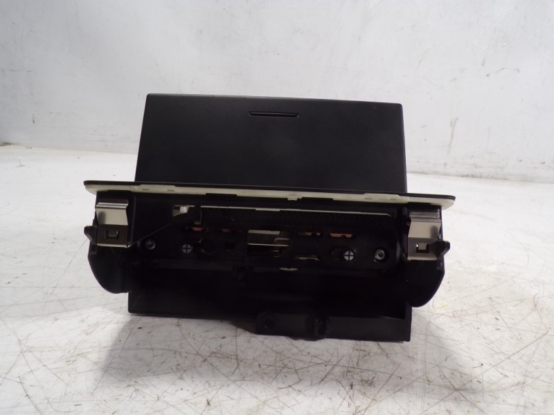 Recambio de pantalla multifuncion para audi a1 (8x) 1.6 tdi referencia OEM IAM 8X0919603 8X0857273B 