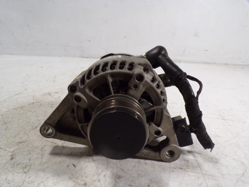 Recambio de alternador para kia cee´d 1.4 crdi cat referencia OEM IAM  373002A750 