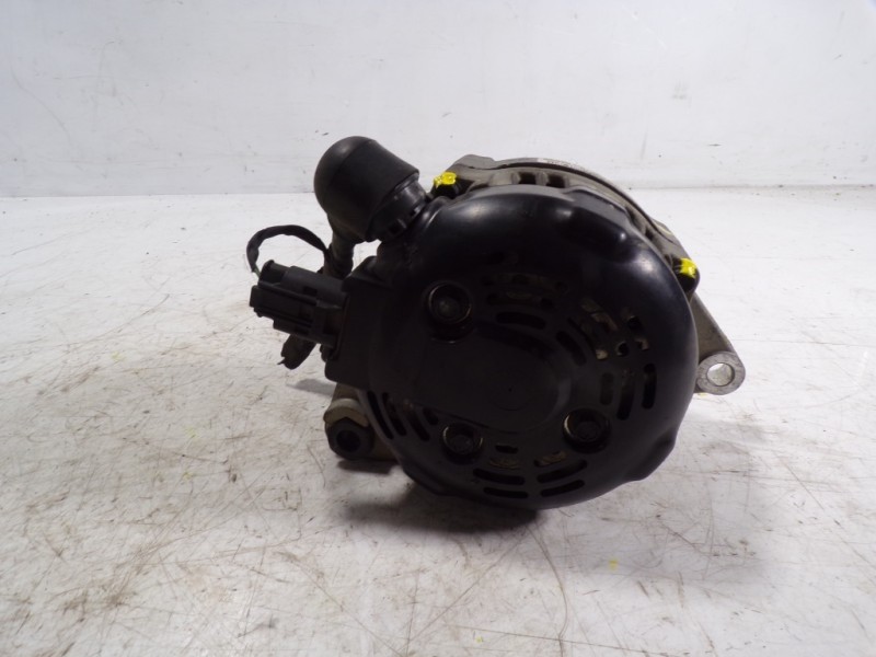 Recambio de alternador para kia cee´d 1.4 crdi cat referencia OEM IAM  373002A750 