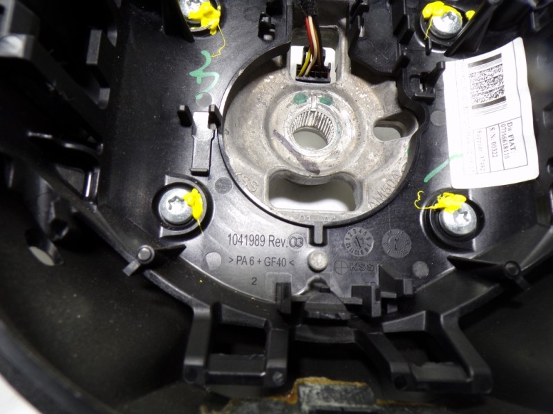 Recambio de volante para fiat 500 x (334) 1.6 16v cat referencia OEM IAM 71777454 07356618110 