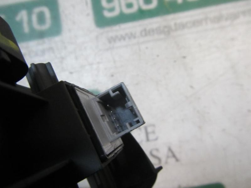 Recambio de mando elevalunas trasero derecho para audi a3 (8p) 1.4 16v tfsi referencia OEM IAM 4F0959855A5PR  