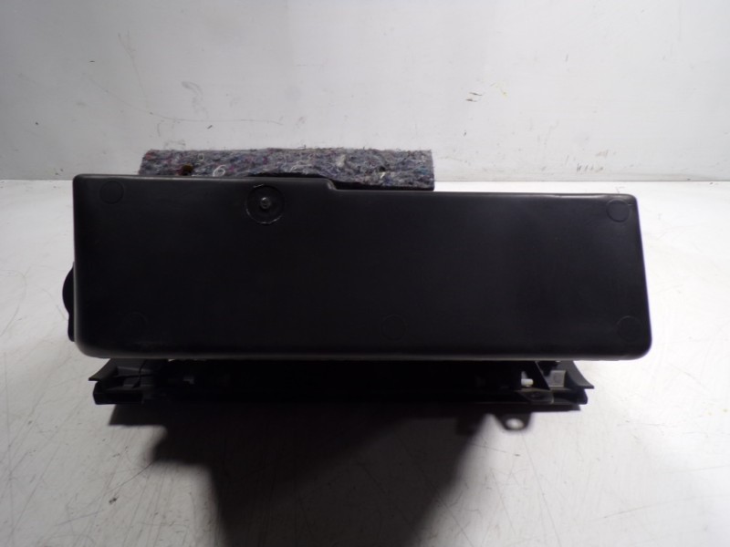 Recambio de guantera para peugeot 308 1.6 blue-hdi fap referencia OEM IAM 16108048ZD 9677995177 