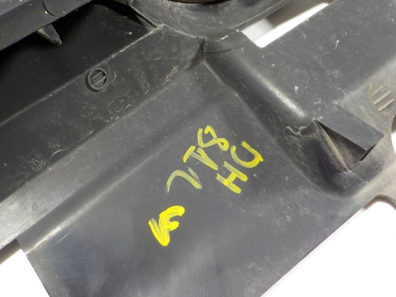 Recambio de rejilla para volkswagen polo (9n1) 1.2 12v referencia OEM IAM   