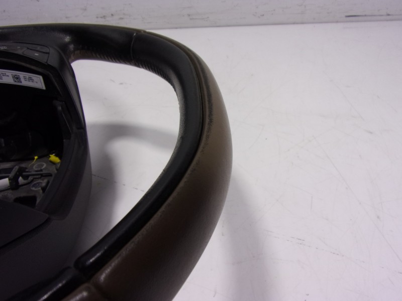 Recambio de volante para citroën c4 cactus 1.6 blue-hdi fap referencia OEM IAM  98031272BP 