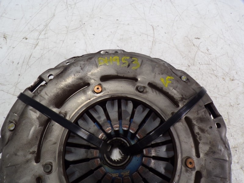 Recambio de kit embrague para kia cee´d 1.4 crdi cat referencia OEM IAM   