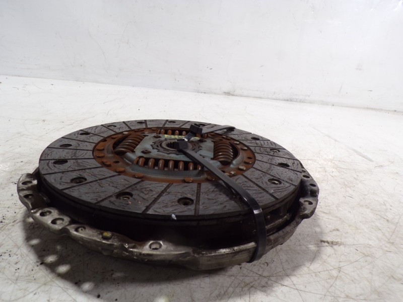 Recambio de kit embrague para kia cee´d 1.4 crdi cat referencia OEM IAM   