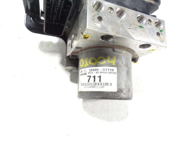 Recambio de abs para hyundai tucson 1.7 crdi cat referencia OEM IAM 58920D7110 58920D7110 A1000720AAA